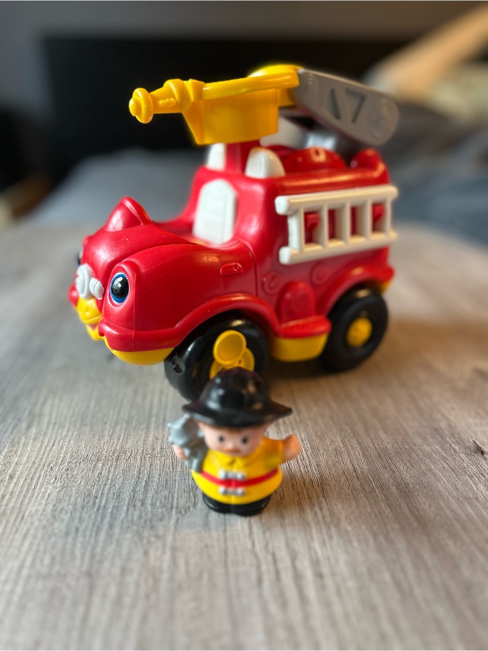 0012. Fisher-Price Firetruck + Figure